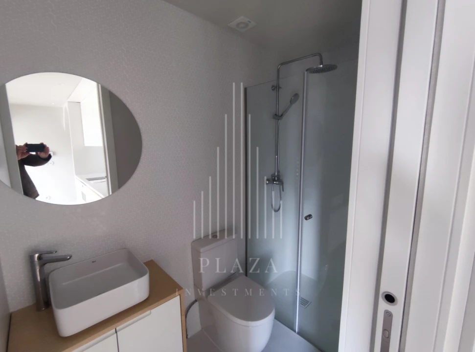 Apartamento para Venda em Lordelo do Ouro e Massarelos Foto 13