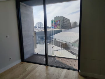 Apartamento para Venda em Lordelo do Ouro e Massarelos