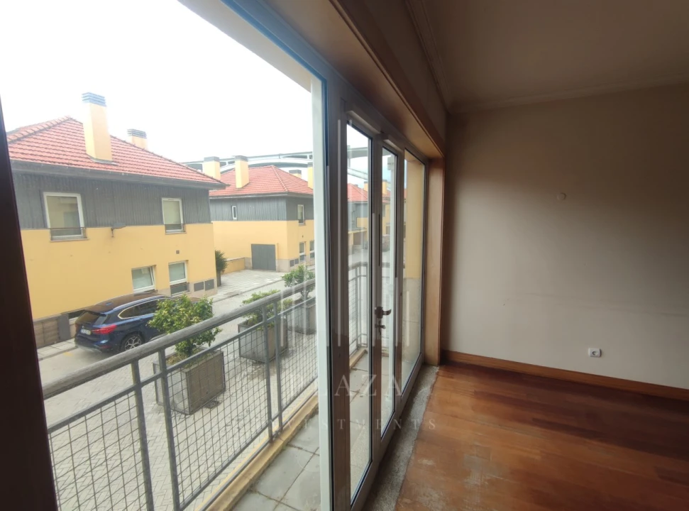 Apartamento T2 para Venda em Lordelo do Ouro e Massarelos Foto 10