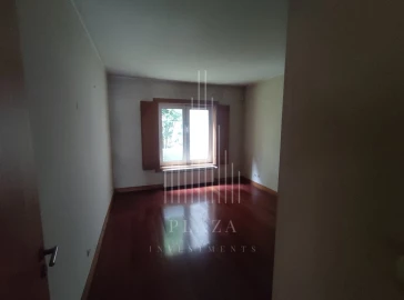 Apartamento T2 para Venda em Lordelo do Ouro e Massarelos