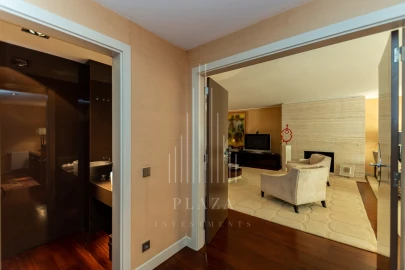 Apartamento T4 para Venda em Aldoar, Foz do Douro e Nevogilde