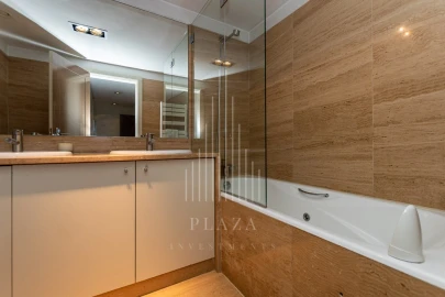 Apartamento T4 para Venda em Aldoar, Foz do Douro e Nevogilde
