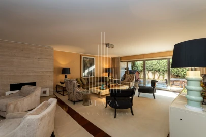 Apartamento T4 para Venda em Aldoar, Foz do Douro e Nevogilde