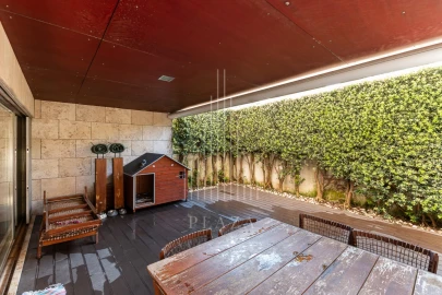 Apartamento T4 para Venda em Aldoar, Foz do Douro e Nevogilde