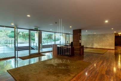 Apartamento T4 para Venda em Aldoar, Foz do Douro e Nevogilde