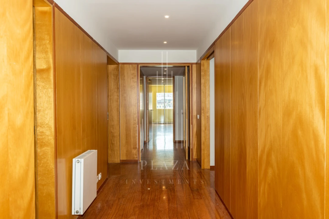 Apartamento T3 para Venda em Lordelo do Ouro e Massarelos Foto 6