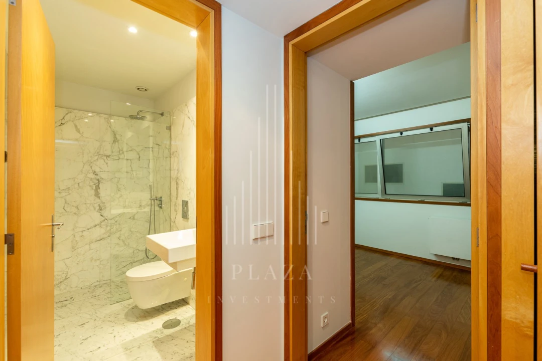 Apartamento T3 para Venda em Lordelo do Ouro e Massarelos Foto 8