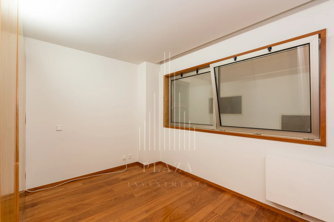 Apartamento T3 para Venda em Lordelo do Ouro e Massarelos Foto 9