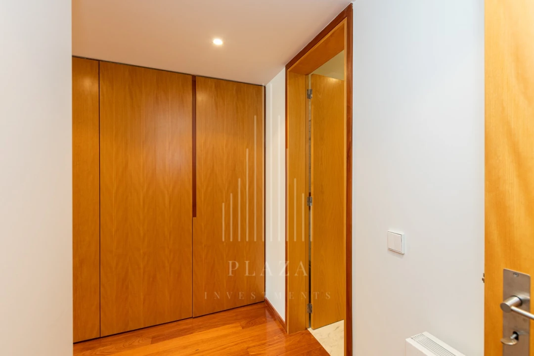 Apartamento T3 para Venda em Lordelo do Ouro e Massarelos Foto 15