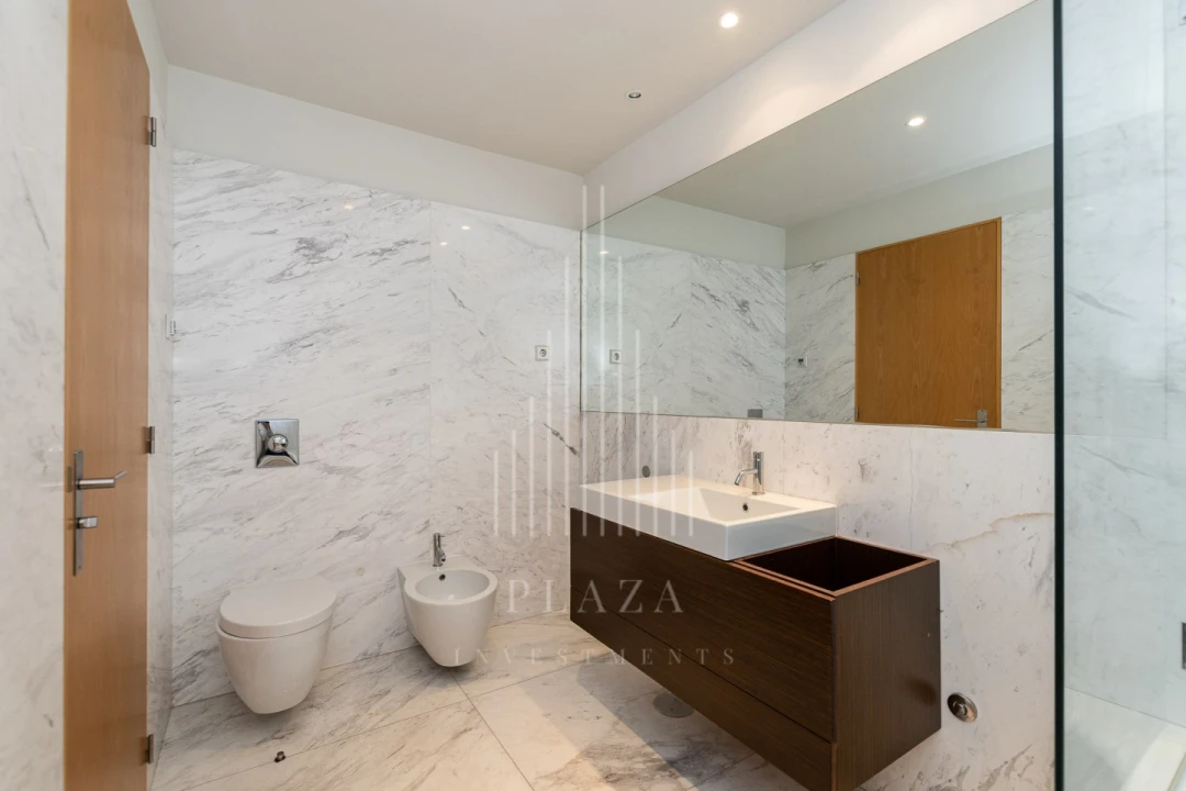 Apartamento T3 para Venda em Lordelo do Ouro e Massarelos Foto 18