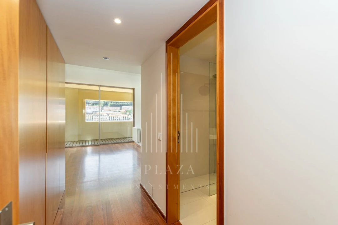 Apartamento T3 para Venda em Lordelo do Ouro e Massarelos Foto 25
