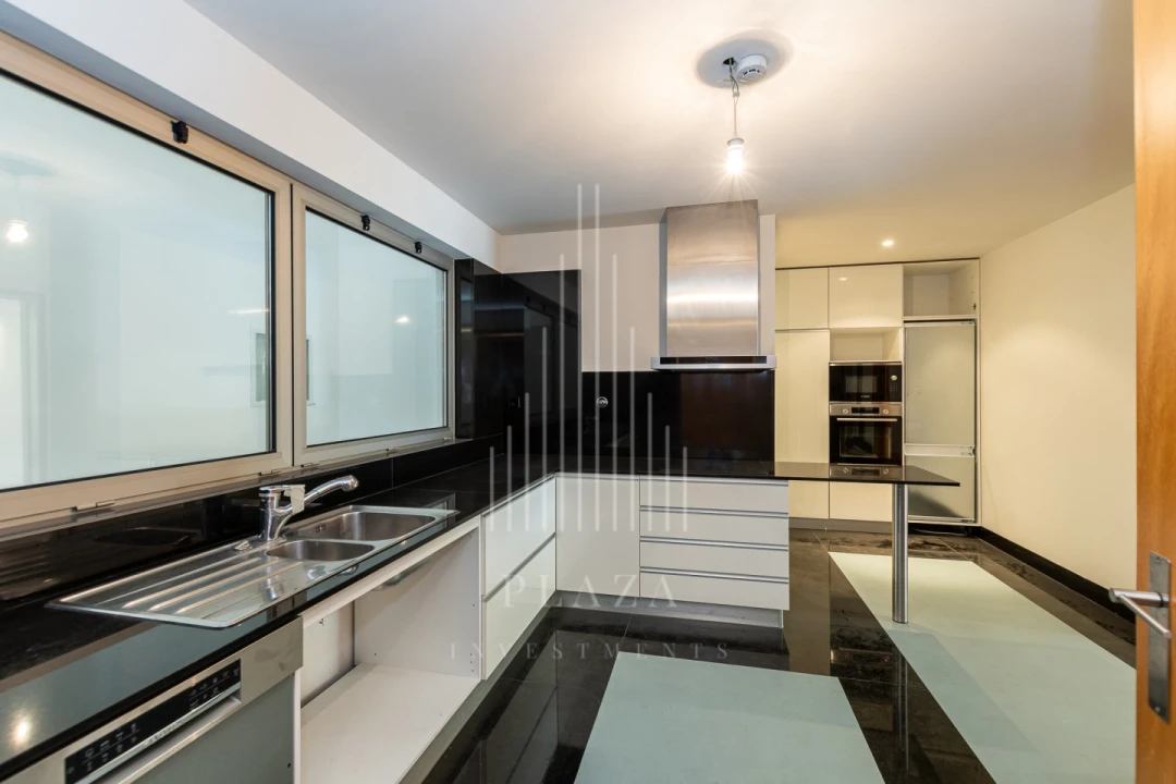 Apartamento T3 para Venda em Lordelo do Ouro e Massarelos Foto 42