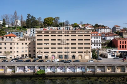 Apartamento T3 para Venda em Lordelo do Ouro e Massarelos