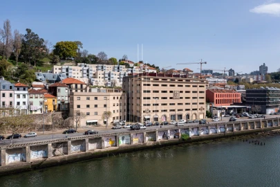Apartamento T3 para Venda em Lordelo do Ouro e Massarelos
