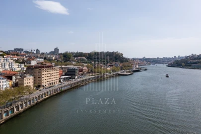 Apartamento T3 para Venda em Lordelo do Ouro e Massarelos
