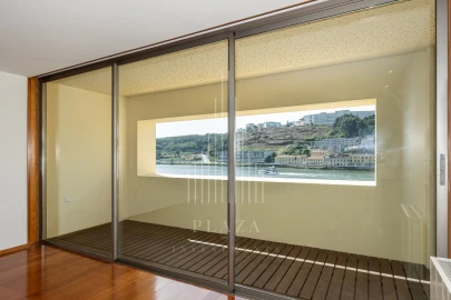 Apartamento T3 para Venda em Lordelo do Ouro e Massarelos