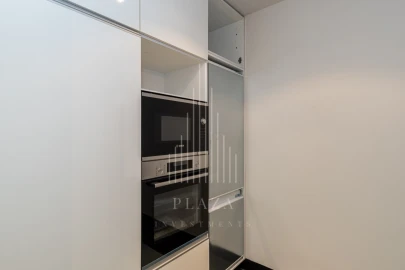Apartamento T3 para Venda em Lordelo do Ouro e Massarelos