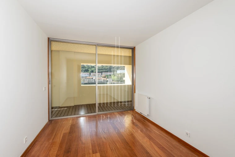 Apartamento T3 para Venda em Lordelo do Ouro e Massarelos Foto 26
