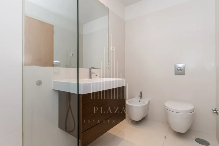 Apartamento T3 para Venda em Lordelo do Ouro e Massarelos Foto 30