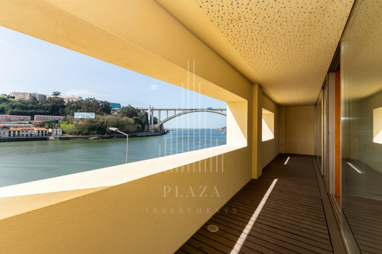 Apartamento T3 para Venda em Lordelo do Ouro e Massarelos Foto 35