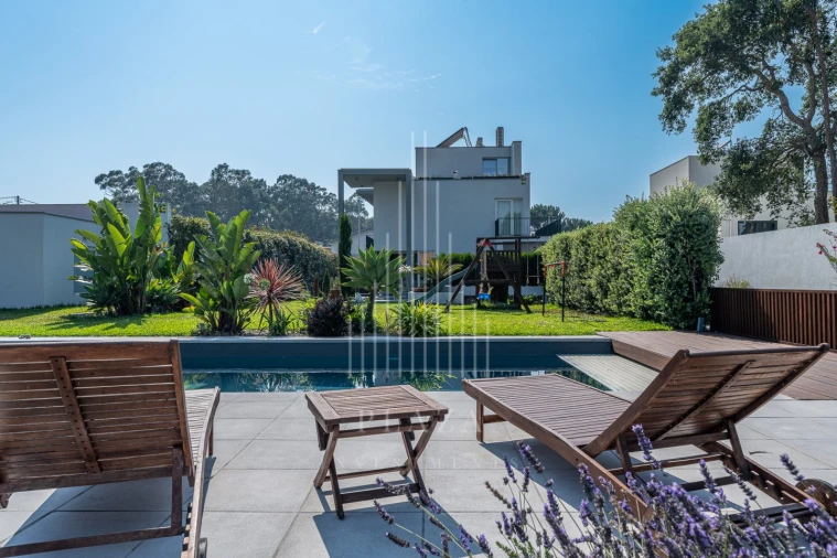 Moradia T4 para Venda em Gulpilhares e Valadares Foto 2