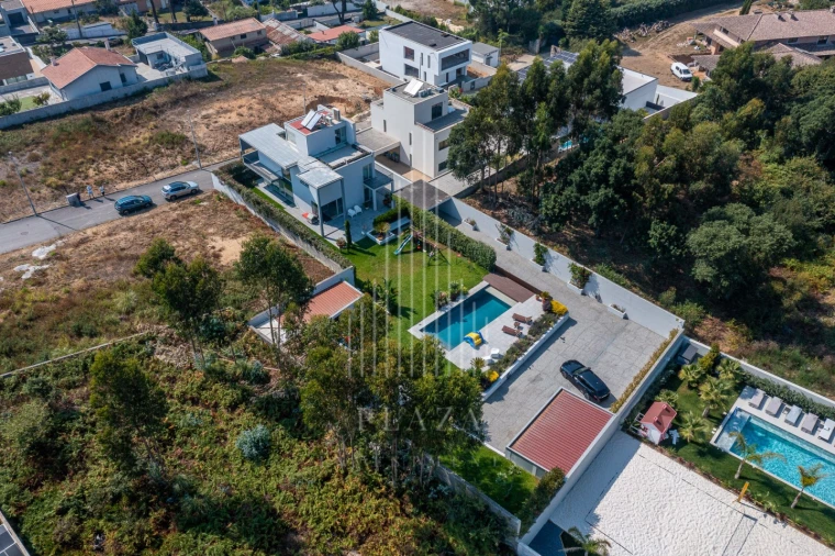 Moradia T4 para Venda em Gulpilhares e Valadares Foto 67