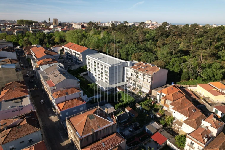 Apartamento T2 para Venda em Paranhos Foto 12