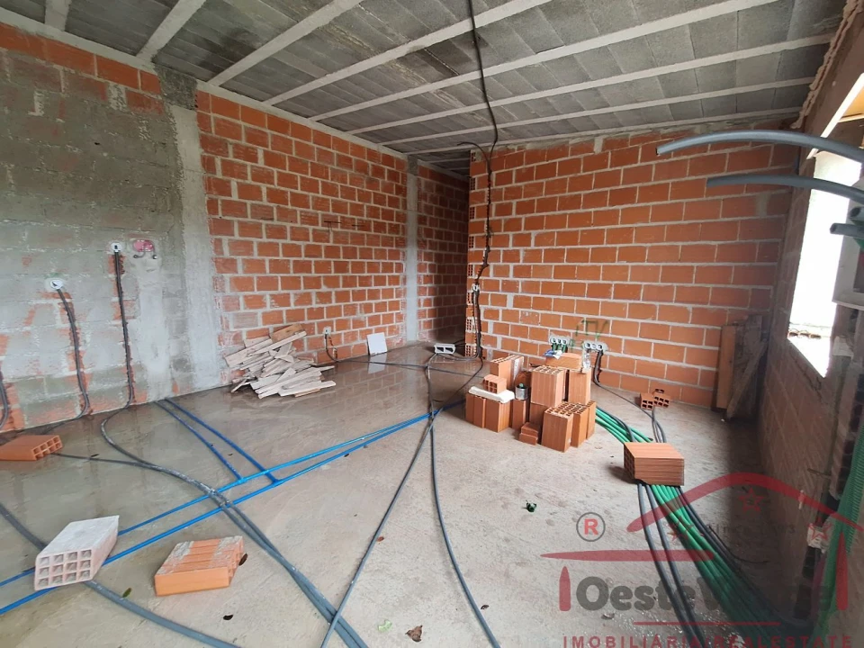 Moradia T2 para Venda em Lamas e Cercal Foto 11