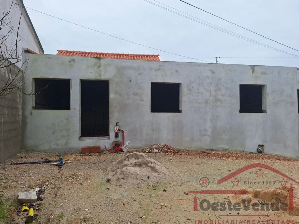 Moradia T2 para Venda em Lamas e Cercal Foto 7