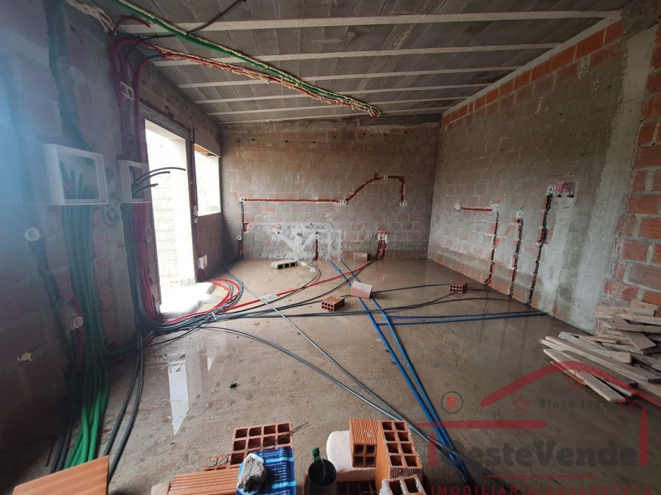 Moradia T2 para Venda em Lamas e Cercal Foto 12