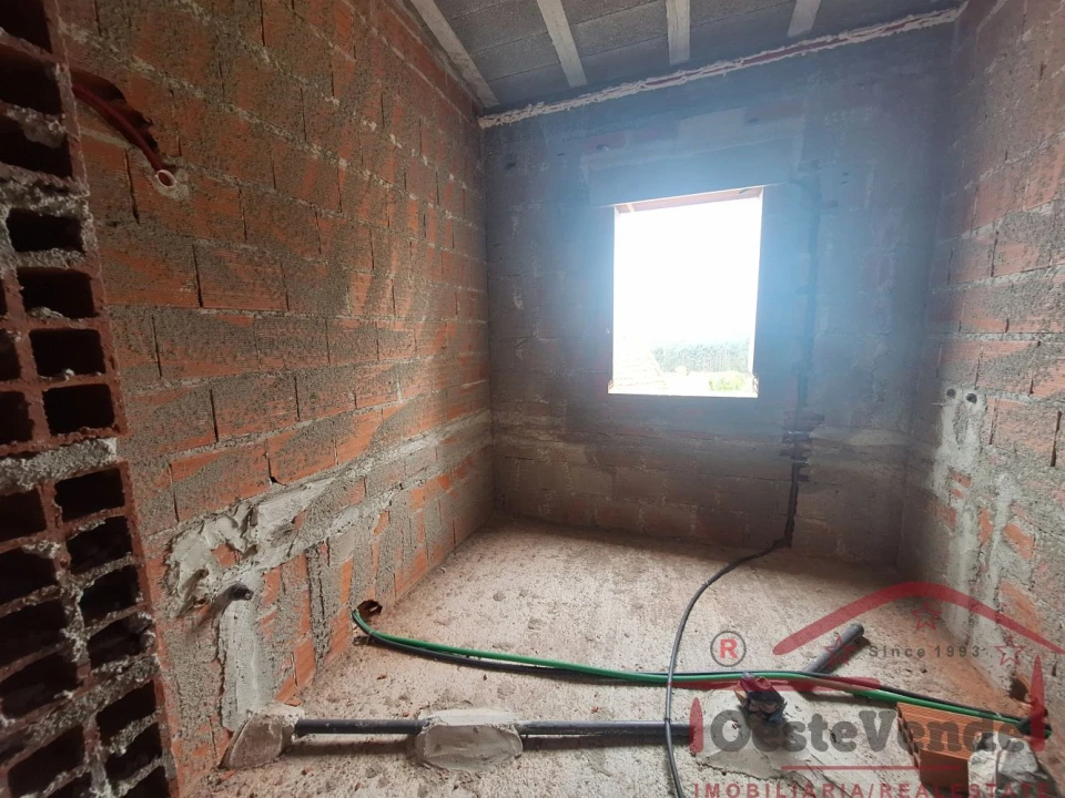 Moradia T2 para Venda em Lamas e Cercal Foto 21