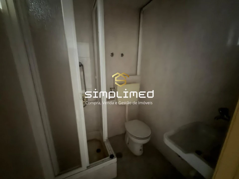 Loja para Venda em Baixa da Banheira e Vale da Amoreira Foto 11