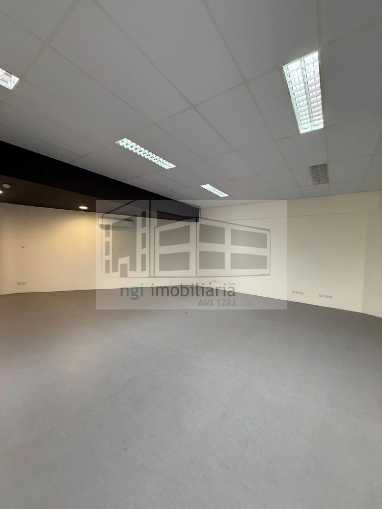 Loja para Arrendamento em Algés, Linda-A-Velha e Cruz Quebrada-Dafundo Foto 7