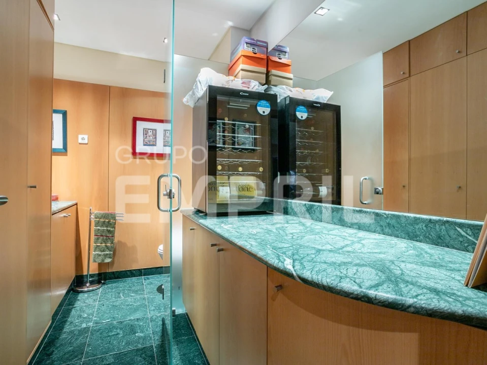 Apartamento T4 para Venda em Ramalde Foto 18