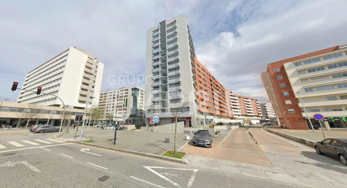 Apartamento T4 para Venda em Ramalde Foto 21