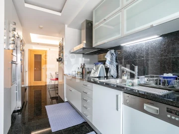 Apartamento T4 para Venda em Ramalde