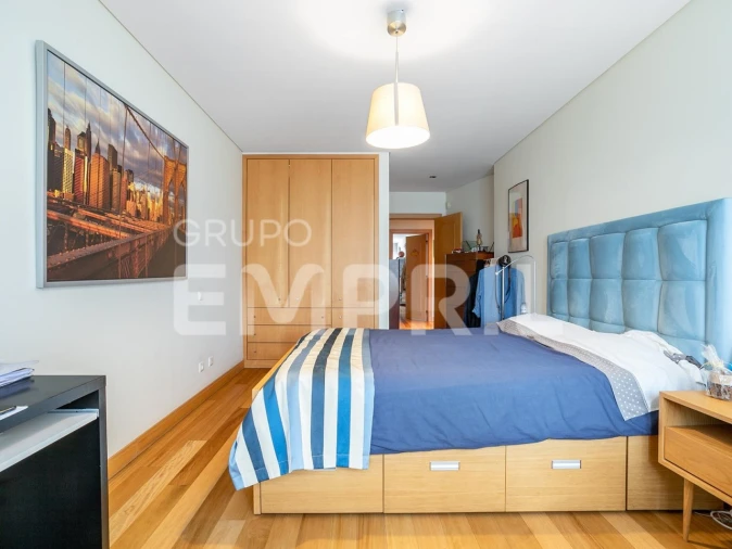Apartamento T4 para Venda em Ramalde Foto 14