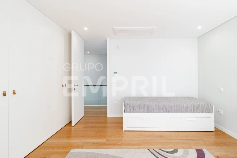 Moradia T3 para Venda em São Felix da Marinha Foto 18