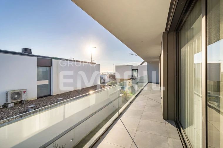 Moradia T3 para Venda em São Felix da Marinha Foto 31