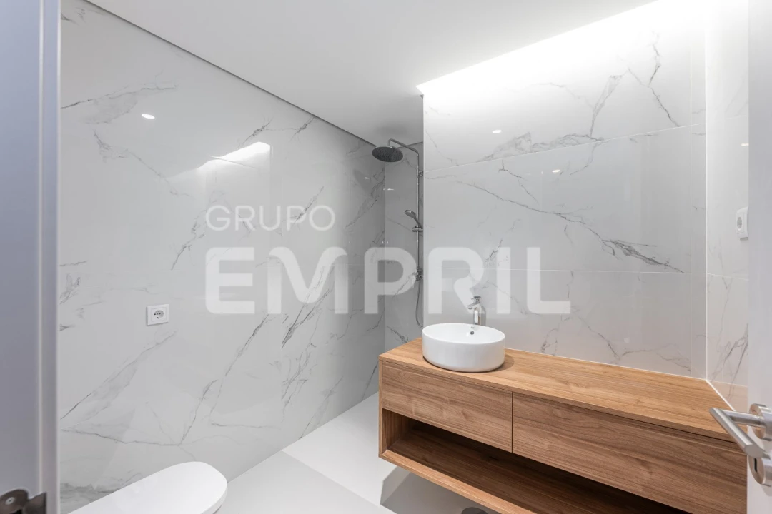 Apartamento T2 para Venda em Mafamude e Vilar do Paraíso Foto 20