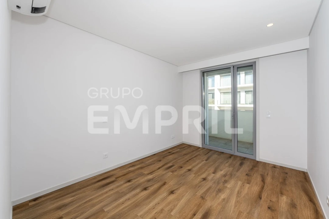 Apartamento T2 para Venda em Mafamude e Vilar do Paraíso Foto 24
