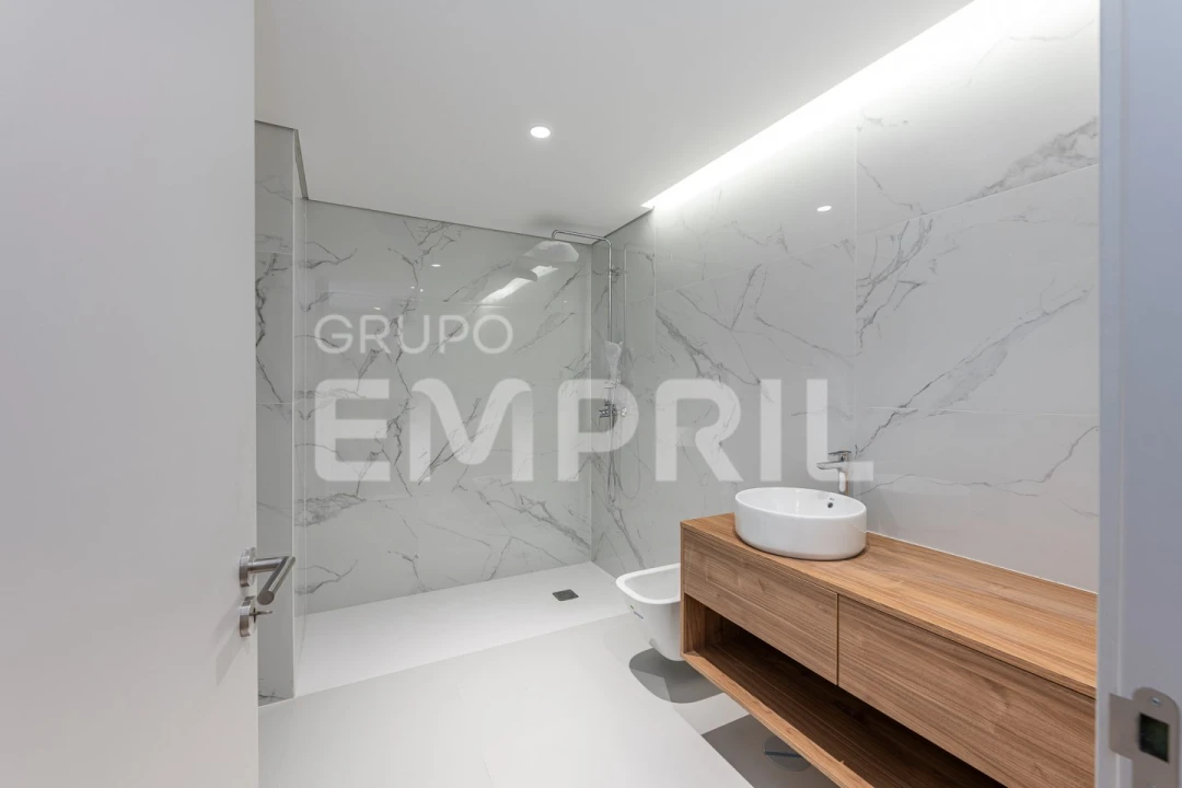 Apartamento T2 para Venda em Mafamude e Vilar do Paraíso Foto 27