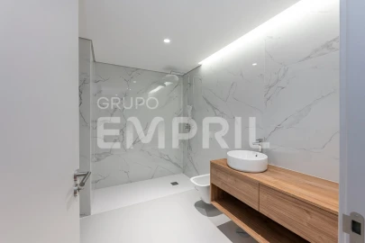 Apartamento T2 para Venda em Mafamude e Vilar do Paraíso