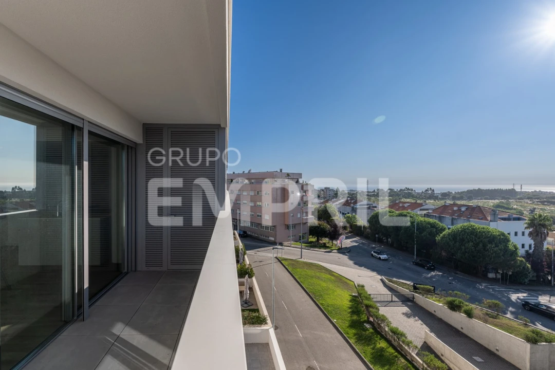 Apartamento T2 para Venda em Mafamude e Vilar do Paraíso Foto 1