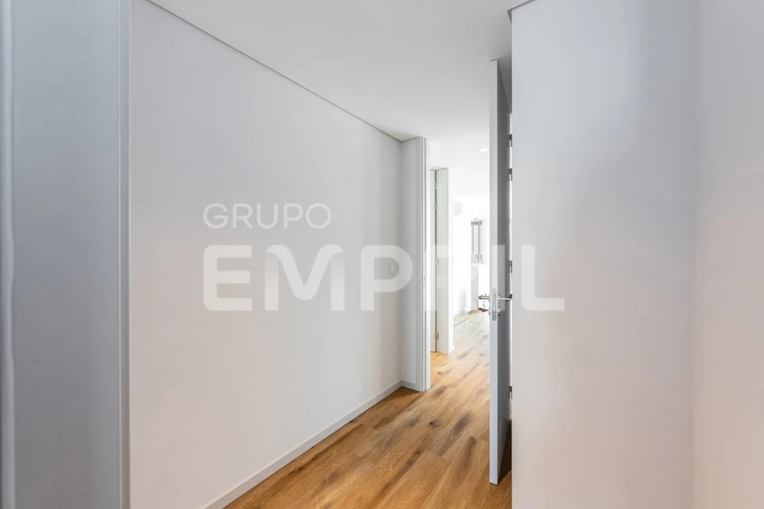 Apartamento T2 para Venda em Mafamude e Vilar do Paraíso Foto 23