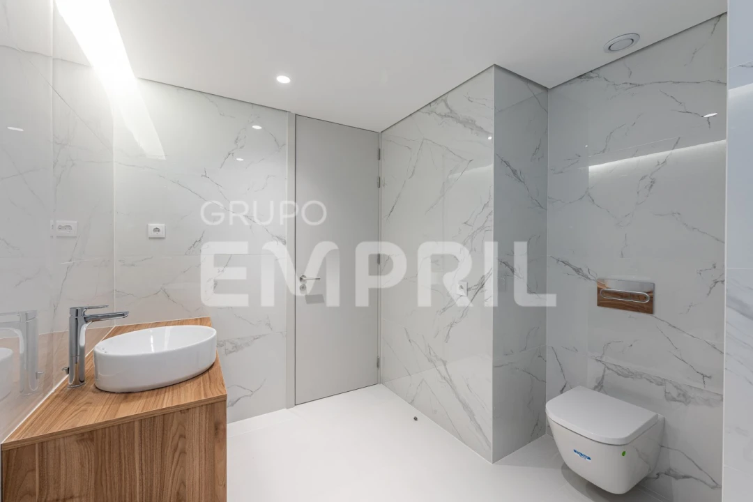 Apartamento T2 para Venda em Mafamude e Vilar do Paraíso Foto 29