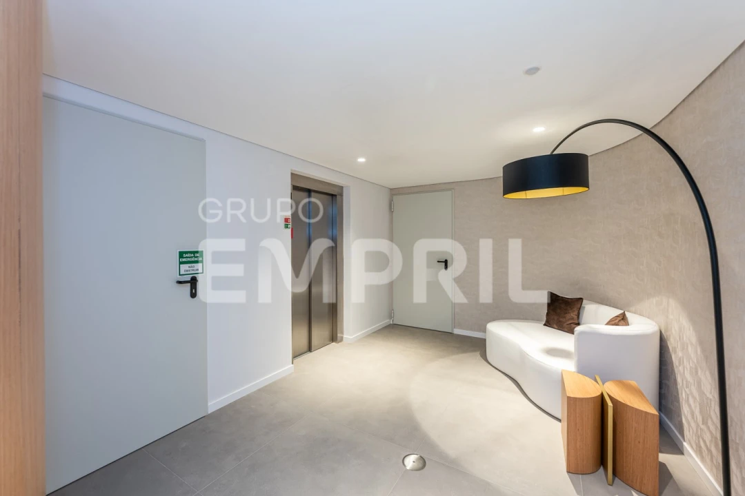 Apartamento T2 para Venda em Mafamude e Vilar do Paraíso Foto 35