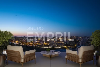 Apartamento T4 para Venda em Santa Marinha e São Pedro da Afurada
