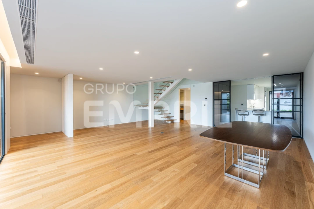 Moradia T4 para Venda em Gulpilhares e Valadares Foto 4