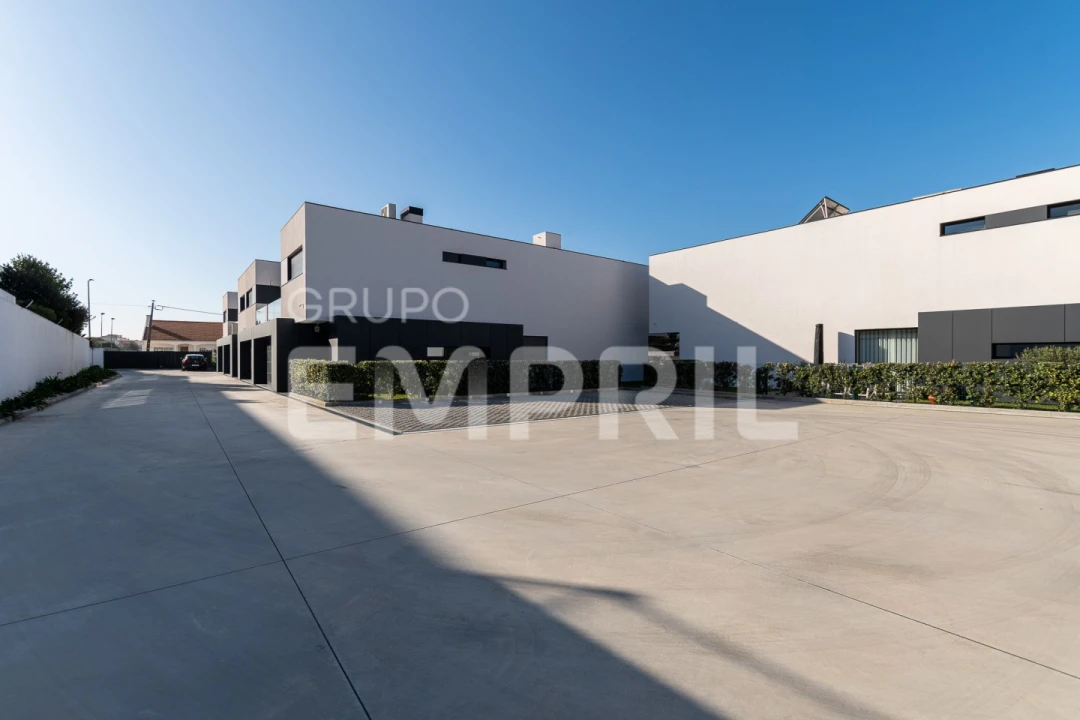 Moradia T4 para Venda em Gulpilhares e Valadares Foto 30